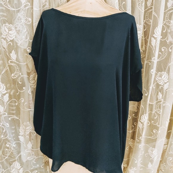 Torrid plus shirt - Picture 5 of 7